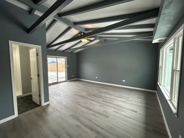 $2,500 | 176 Craig Drive West, Chicago Heights, IL 60411