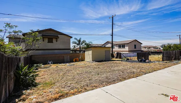 $749,000 | 16051 Los Cedros Avenue, Fontana, CA 92336