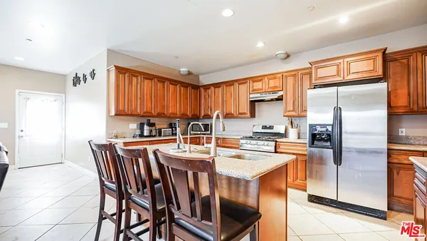 $749,000 | 16051 Los Cedros Avenue, Fontana, CA 92336