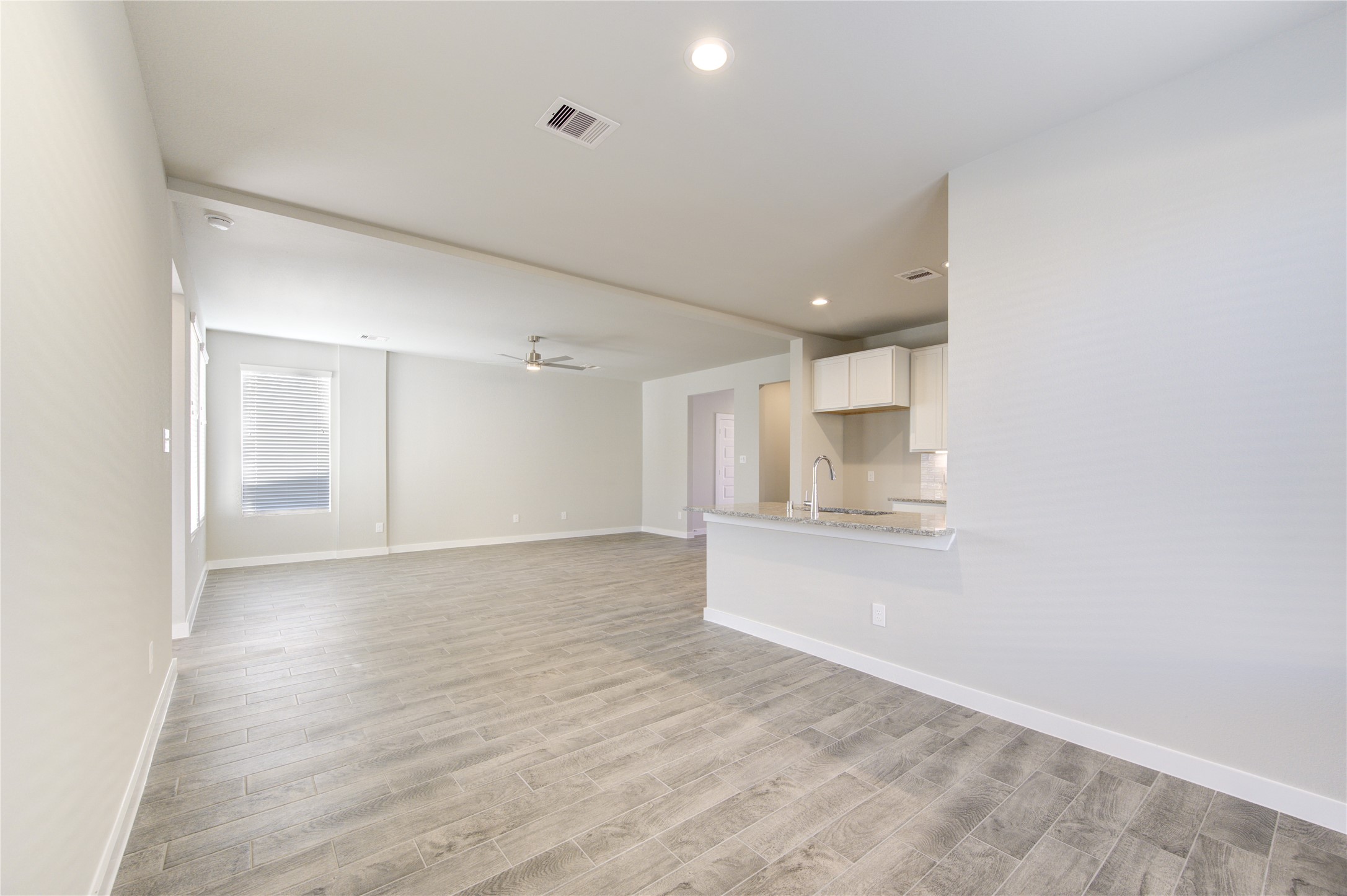 2623 Finley Lane Rosenberg, TX 77471 - Photo 13 of 49 a view of an empty room and window