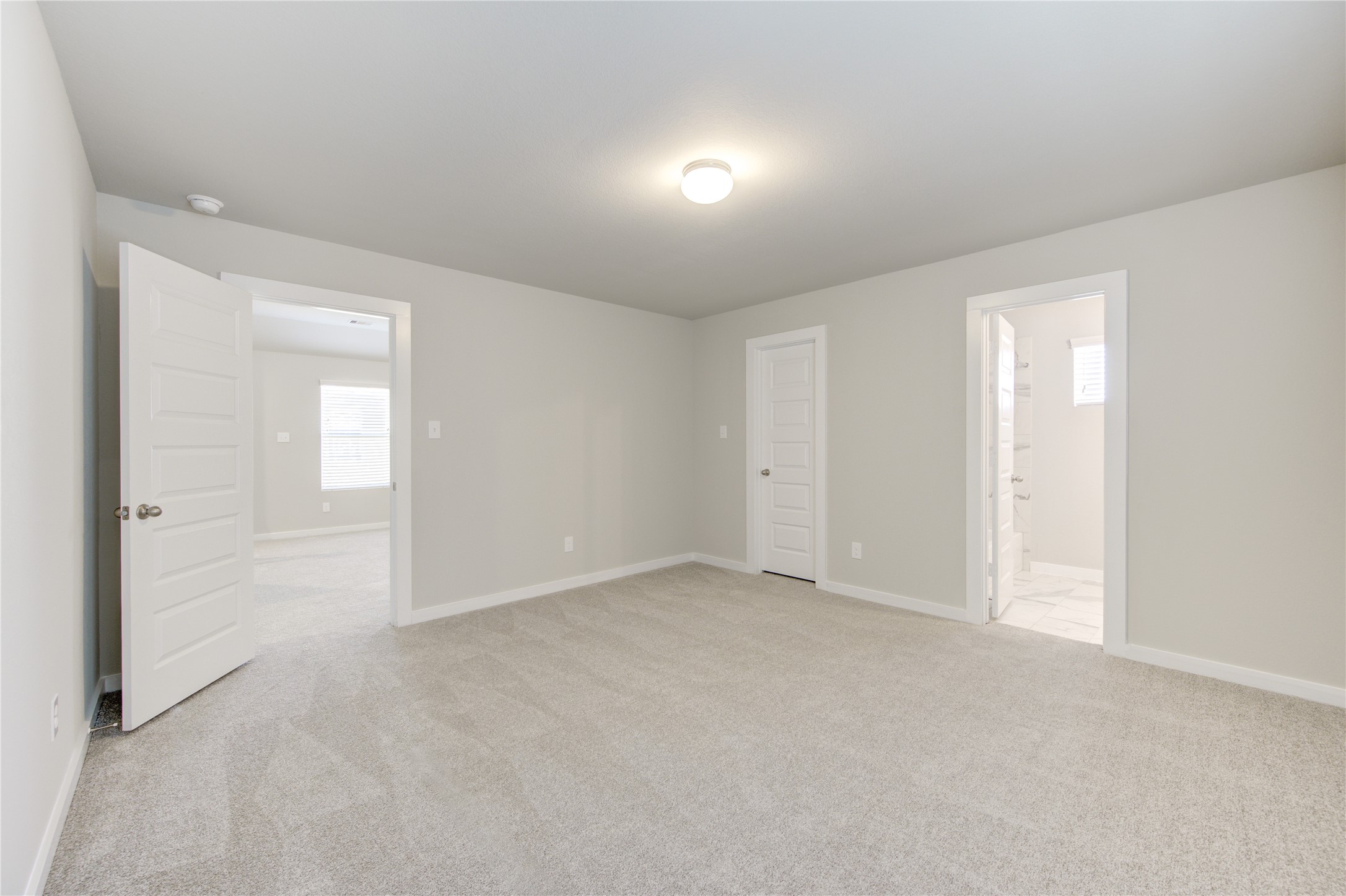 2623 Finley Lane Rosenberg, TX 77471 - Photo 32 of 49 an empty room with windows and closet