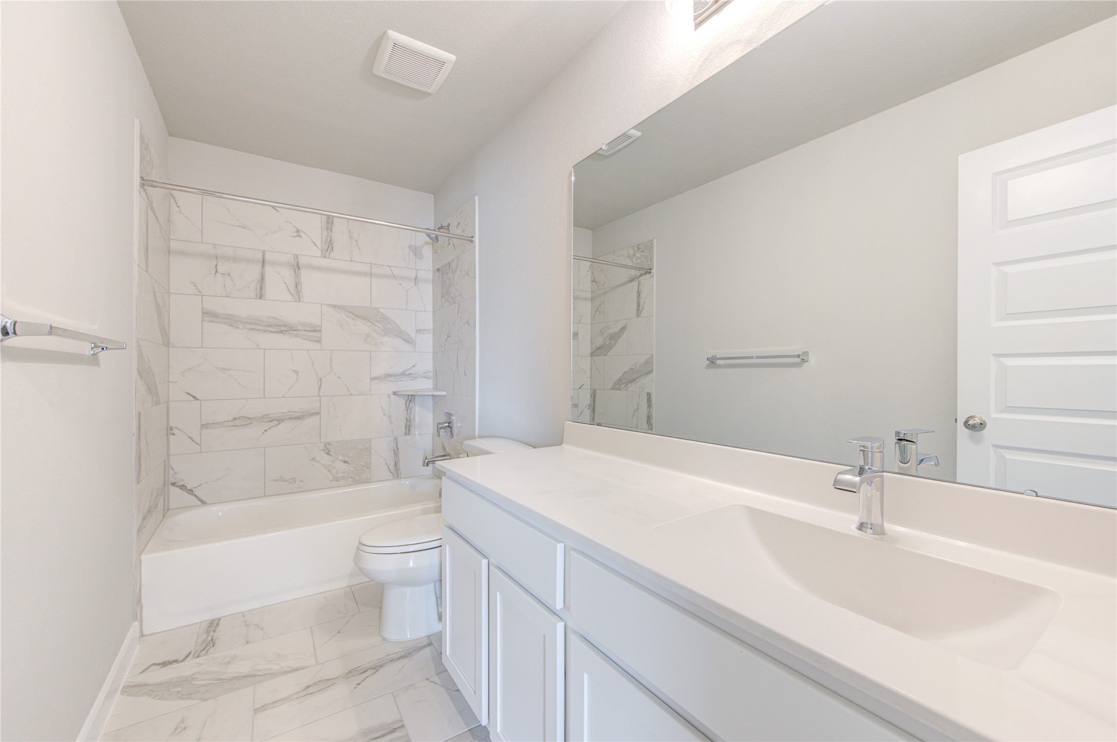 2623 Finley Lane Rosenberg, TX 77471 - Photo 36 of 49 a bathroom with a sink a toilet and shower