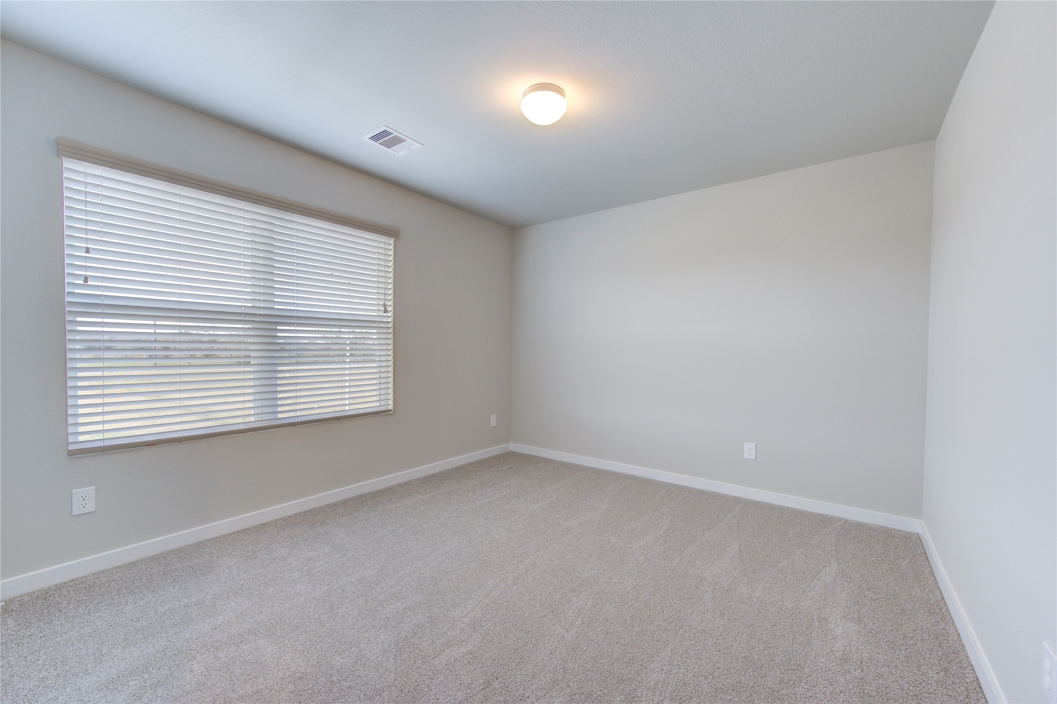 2623 Finley Lane Rosenberg, TX 77471 - Photo 39 of 49 an empty room with a window