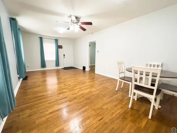 $154,995 | 1164 Southwest MacVicar Avenue, Topeka, KS 66604