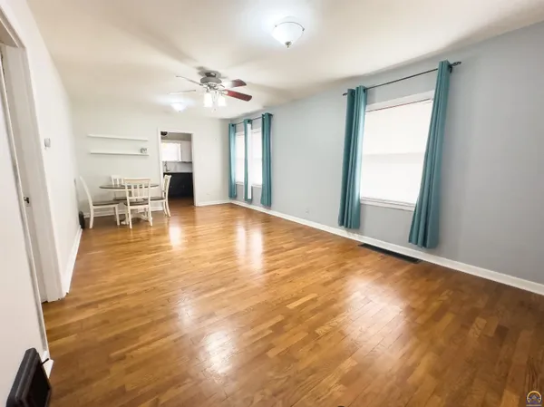 $154,995 | 1164 Southwest MacVicar Avenue, Topeka, KS 66604