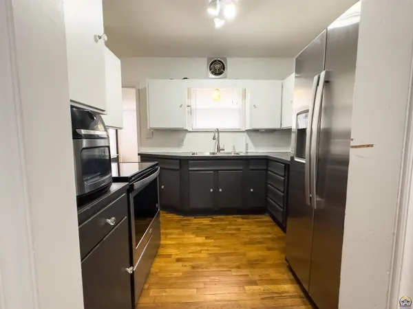 $154,995 | 1164 Southwest MacVicar Avenue, Topeka, KS 66604