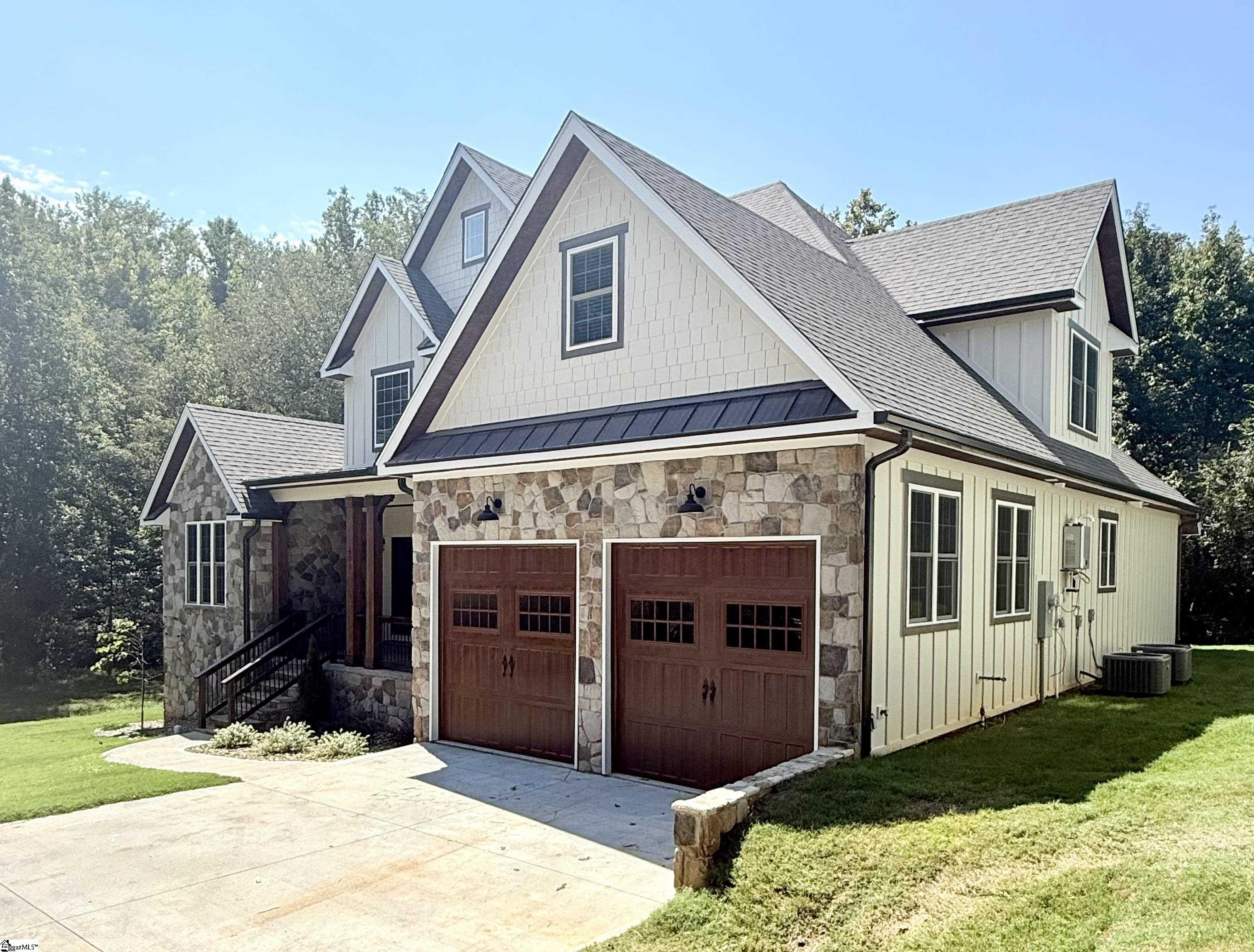 401 Holland Road Simpsonville, SC 29681 - Photo 3 of 50