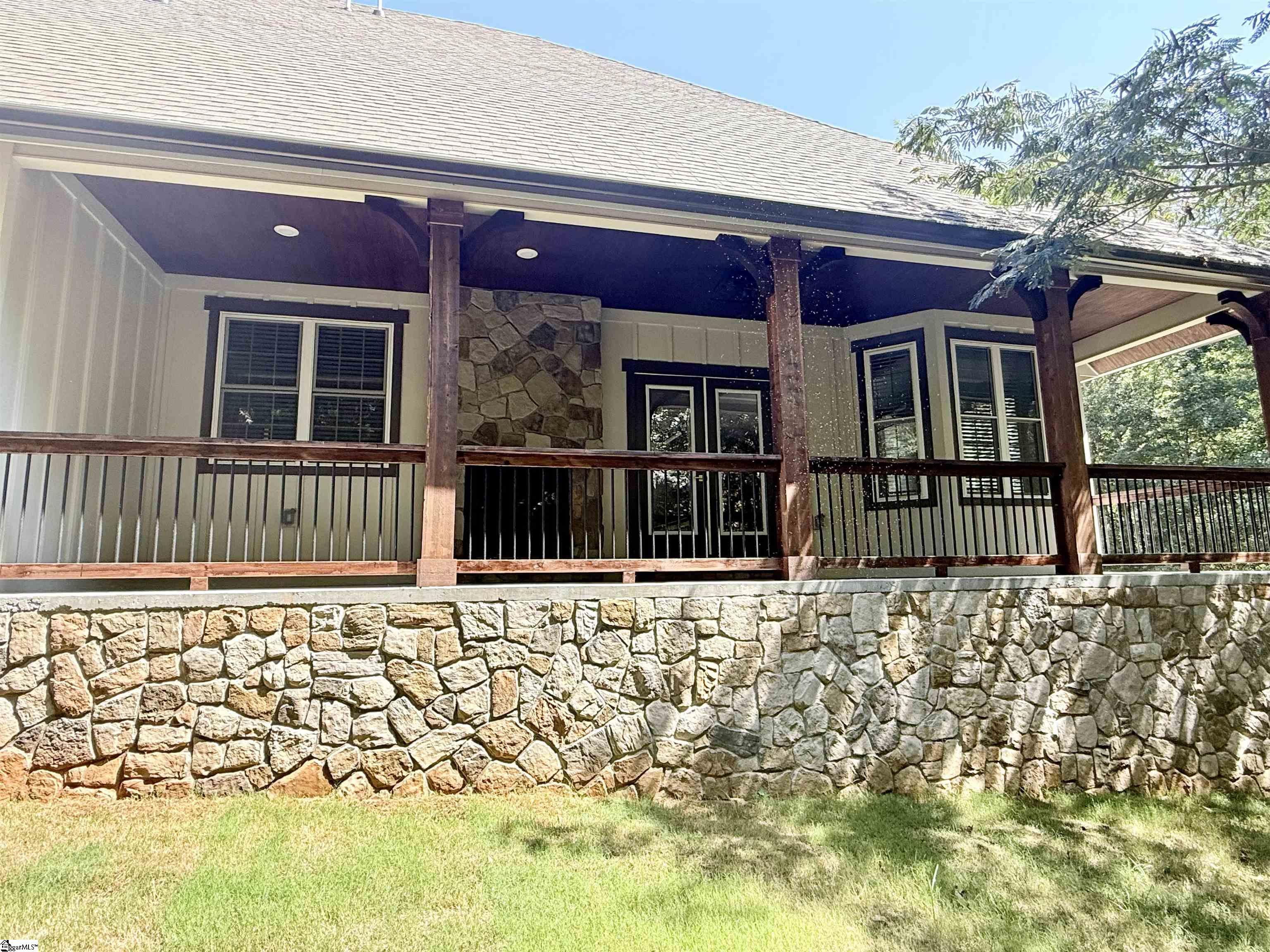 401 Holland Road Simpsonville, SC 29681 - Photo 5 of 50