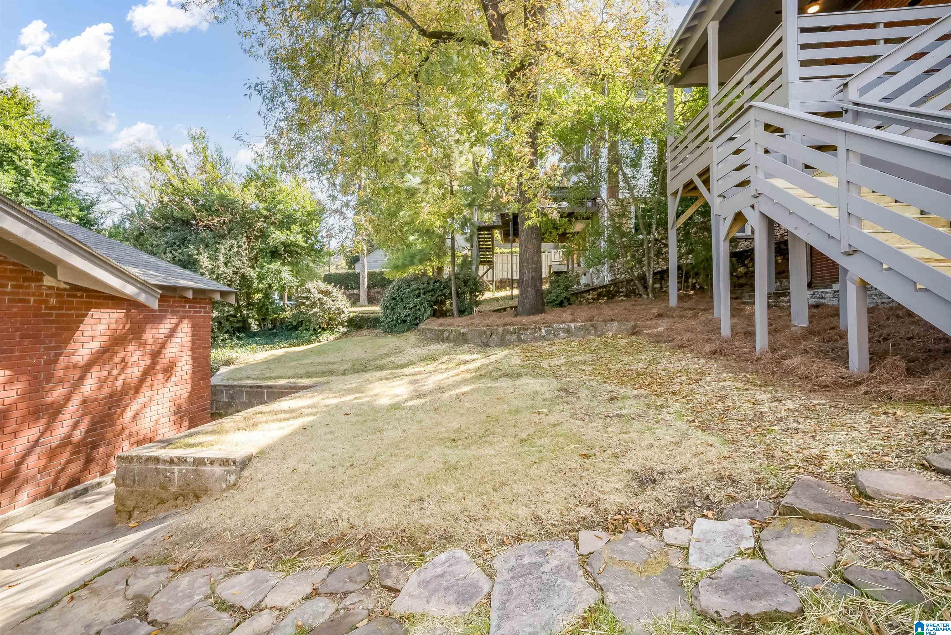 1011 Glen View Road Birmingham, AL 35222 - Photo 32 of 35