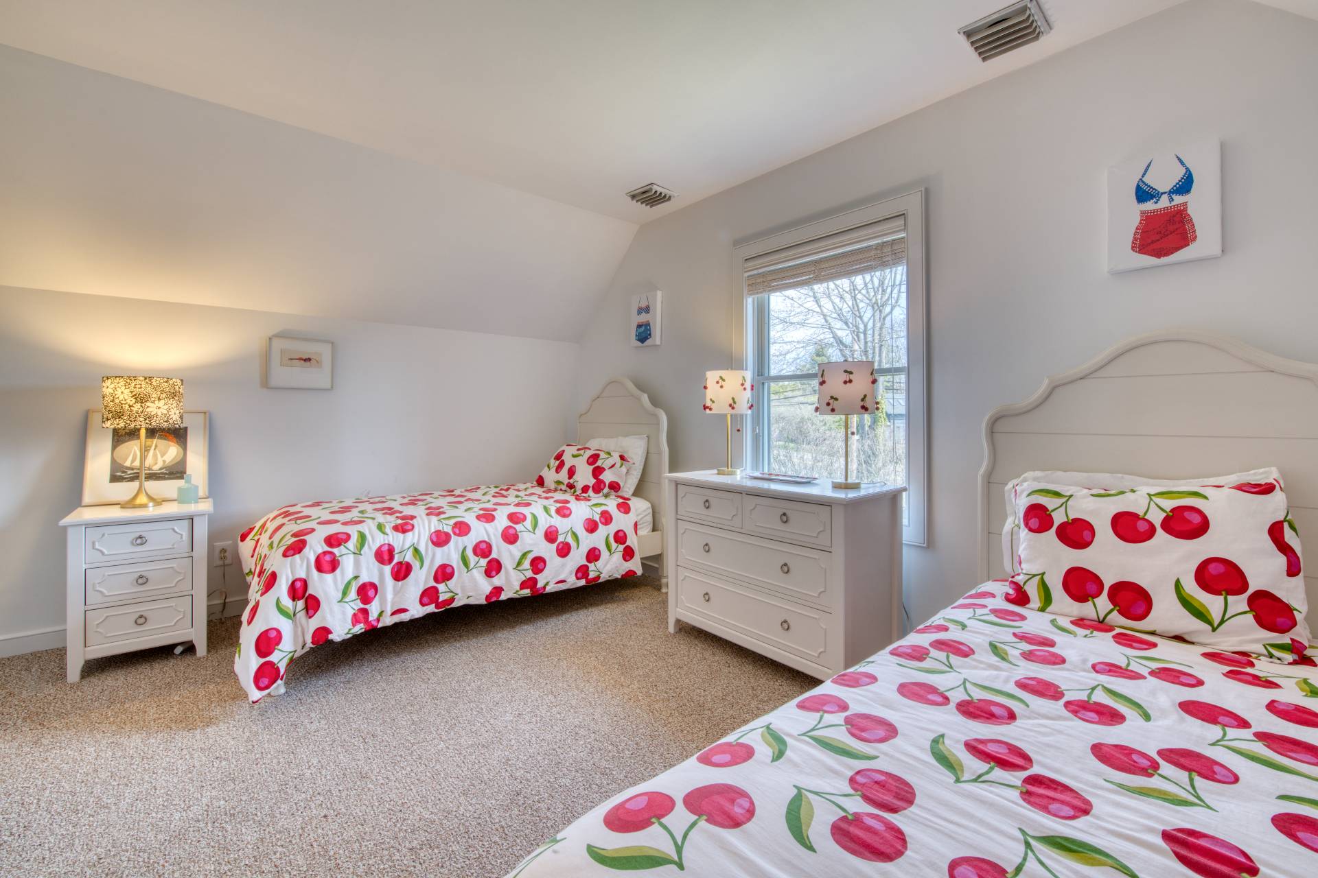 14 Murray Place Bridgehampton, NY 11932 - Photo 12 of 15