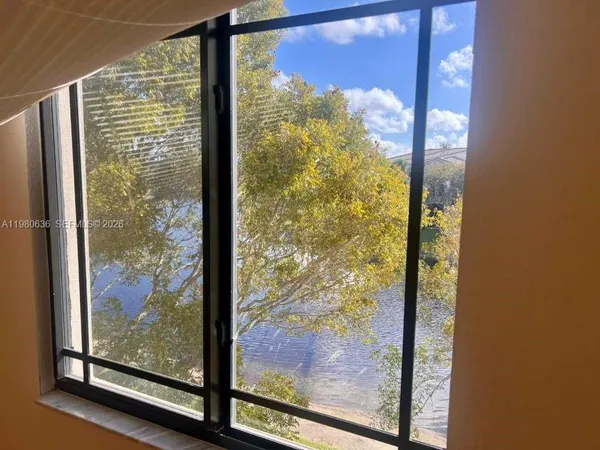 $2,100 | 2726 Anzio Court, Unit 308, Palm Beach Gardens, FL 33410