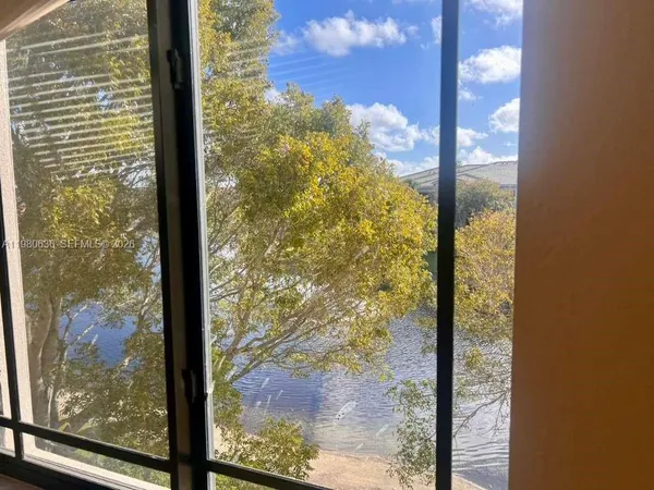 $2,100 | 2726 Anzio Court, Unit 308, Palm Beach Gardens, FL 33410