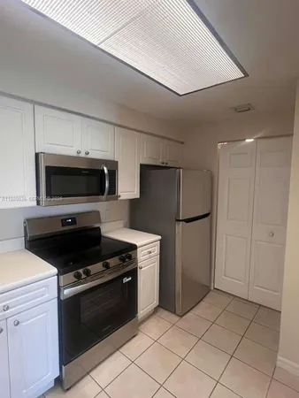 $2,100 | 2726 Anzio Court, Unit 308, Palm Beach Gardens, FL 33410