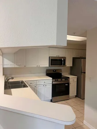 $2,100 | 2726 Anzio Court, Unit 308, Palm Beach Gardens, FL 33410