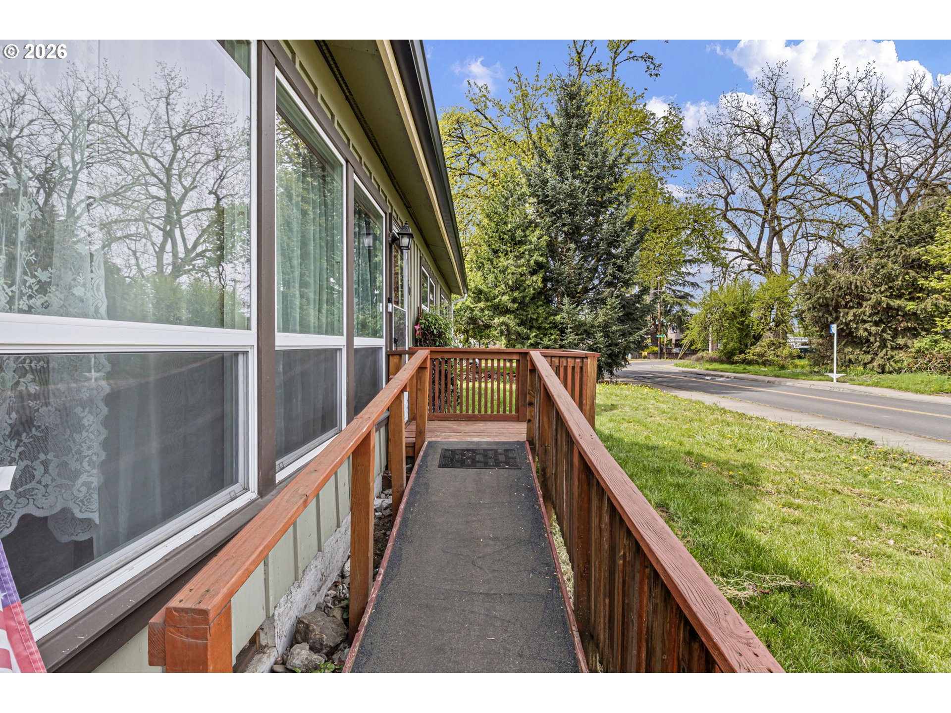 3810 Elmira Road Eugene, OR 97402 - Photo 3 of 37