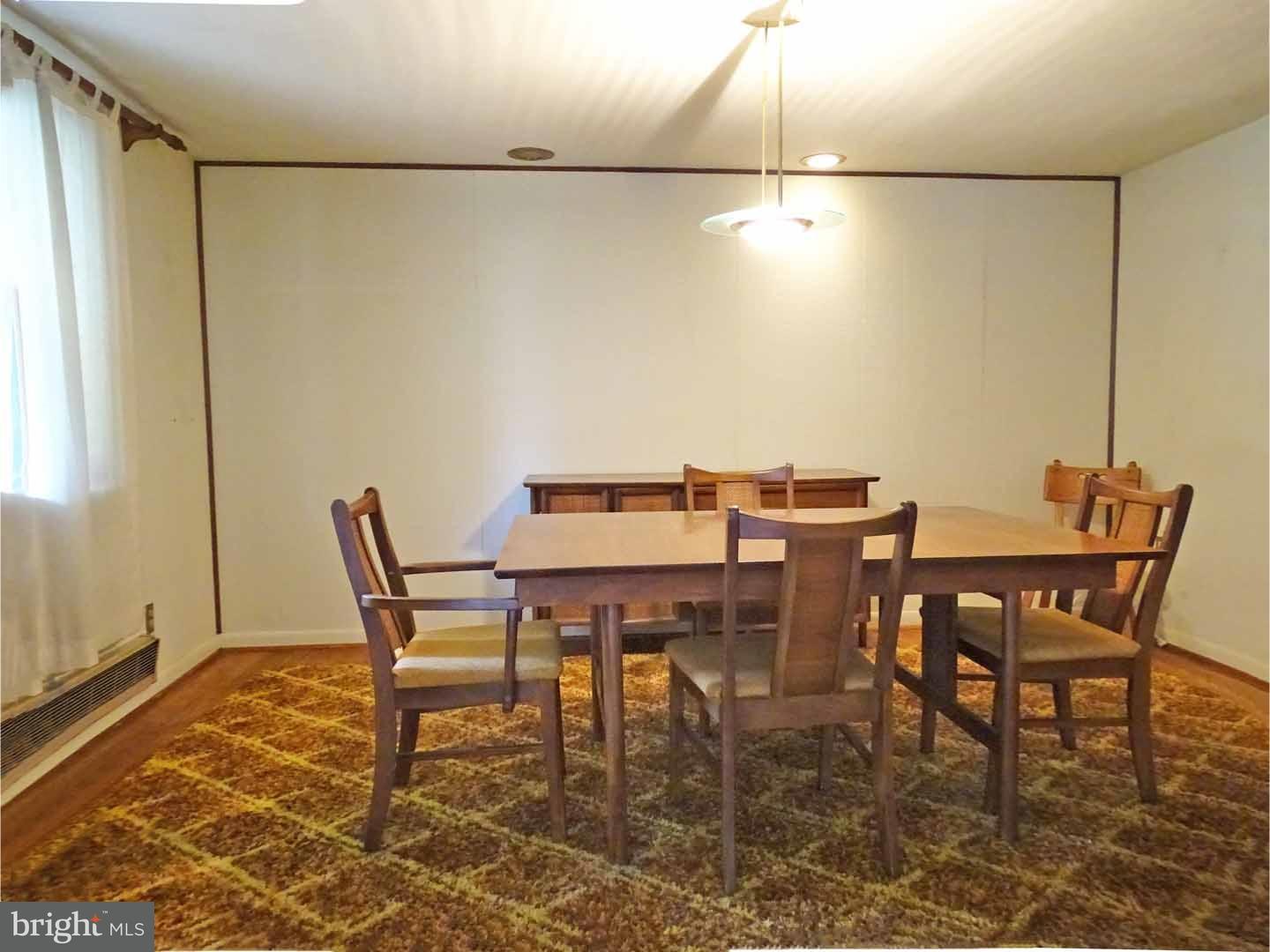 22 Casey Road Holland, PA 18966 - Photo 3 of 20 Dining Room