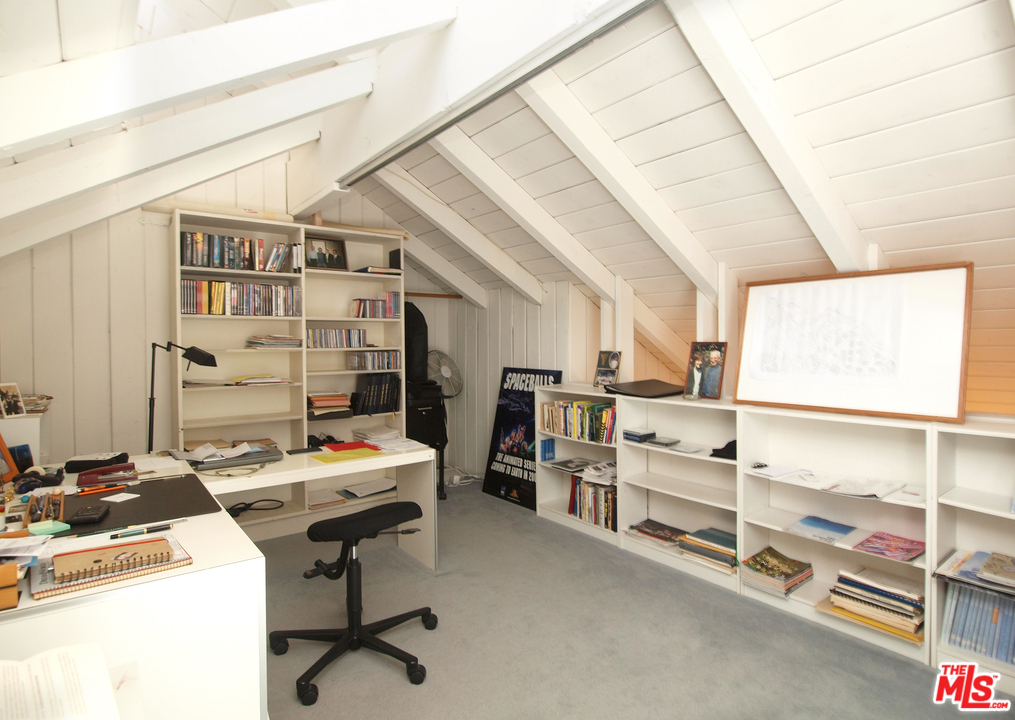 507 West Rustic Road Santa Monica, CA 90402 - Photo 21 of 32 a view of workspace