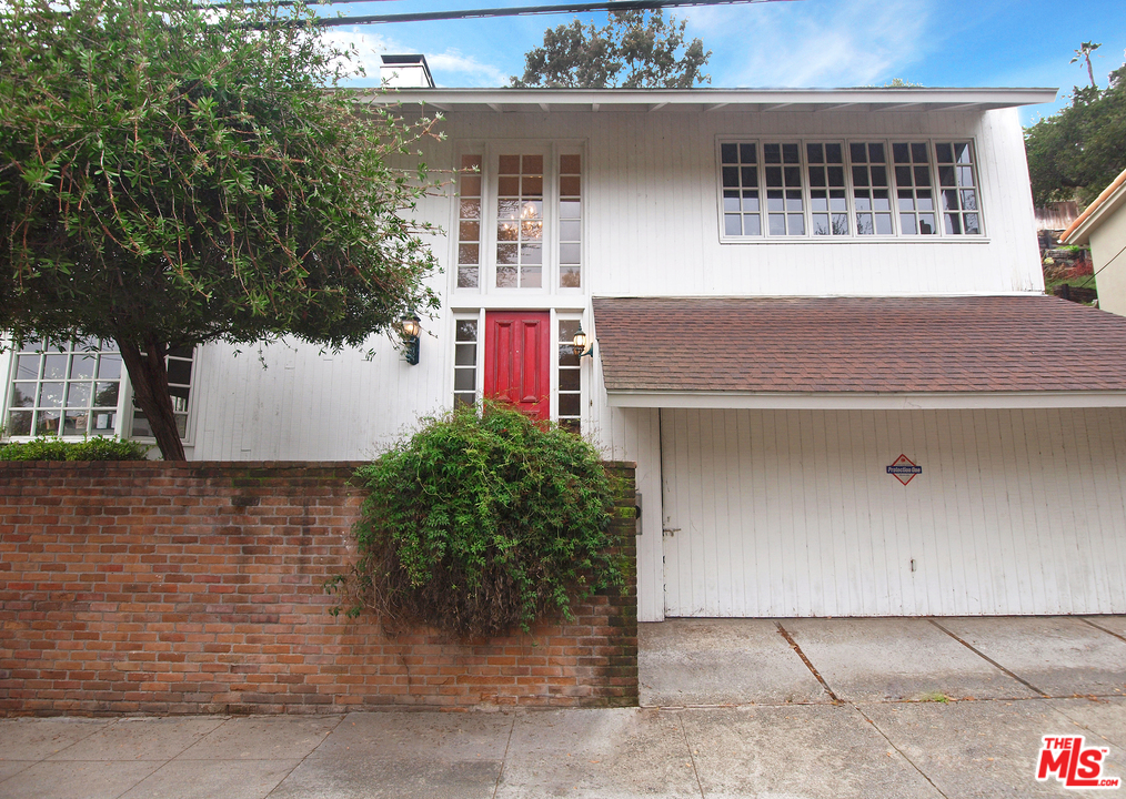 507 West Rustic Road Santa Monica, CA 90402 - Photo 31 of 32 front view of house