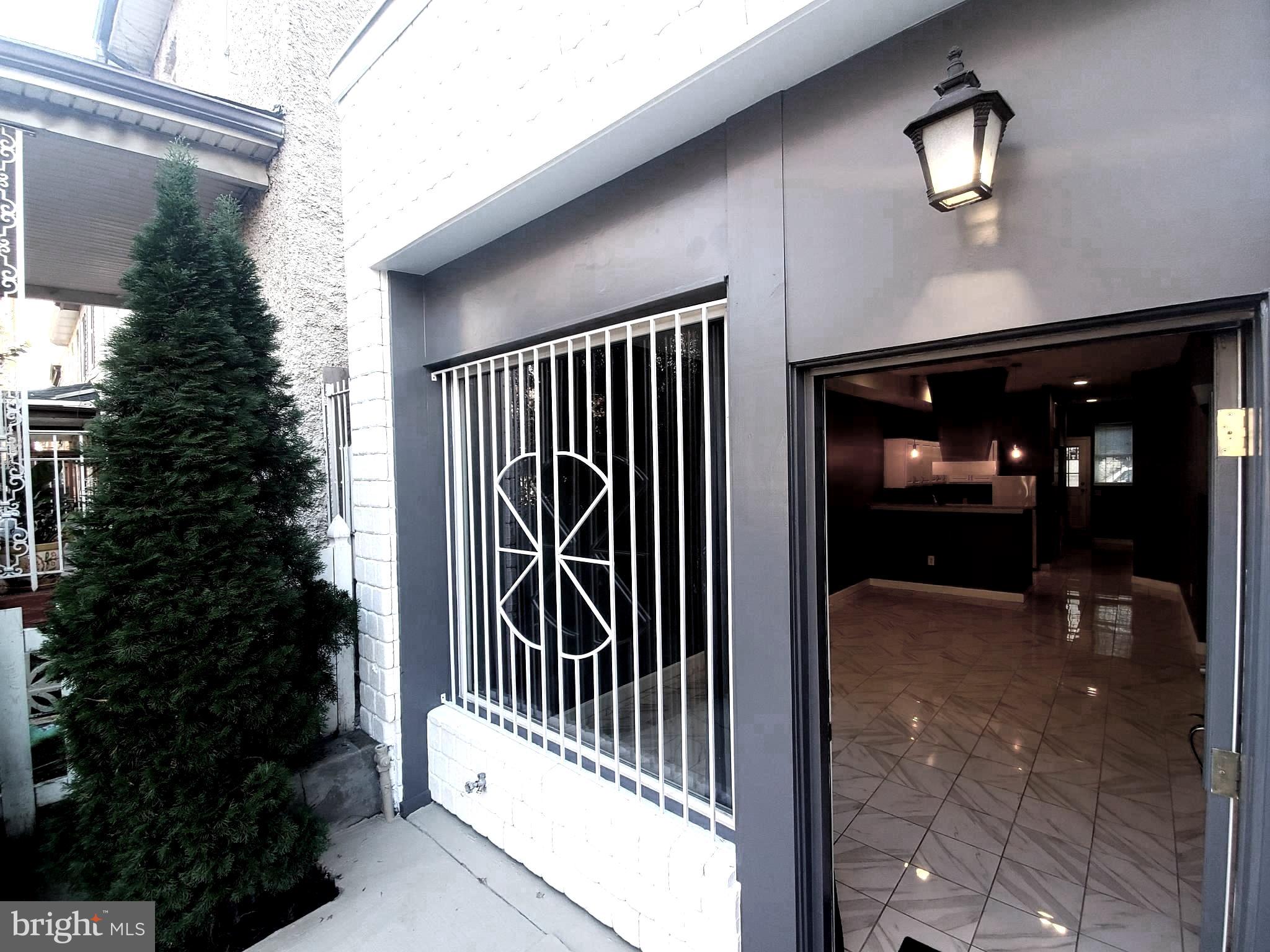 640 Columbia Road Northwest Washington, DC 20001 - Photo 2 of 10