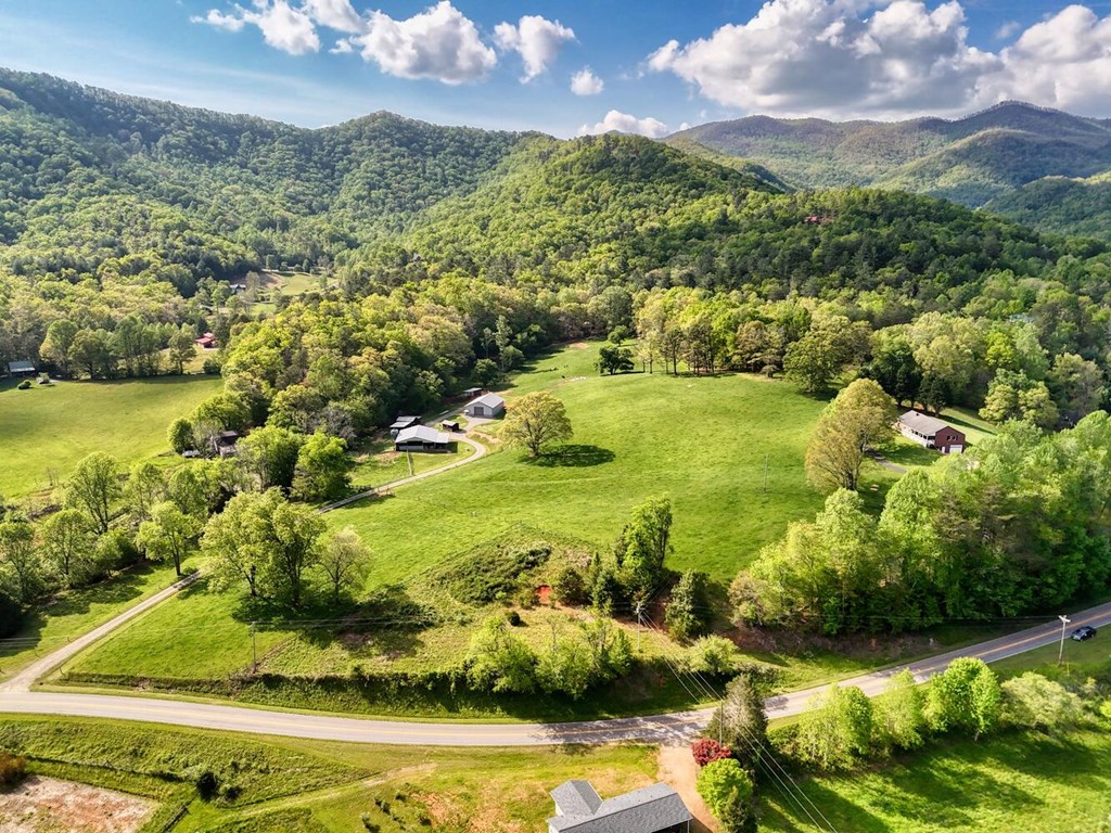 6717 Upper Hightower Road Hiawassee, GA 30546 - Photo 8 of 15 Gallery Image 8