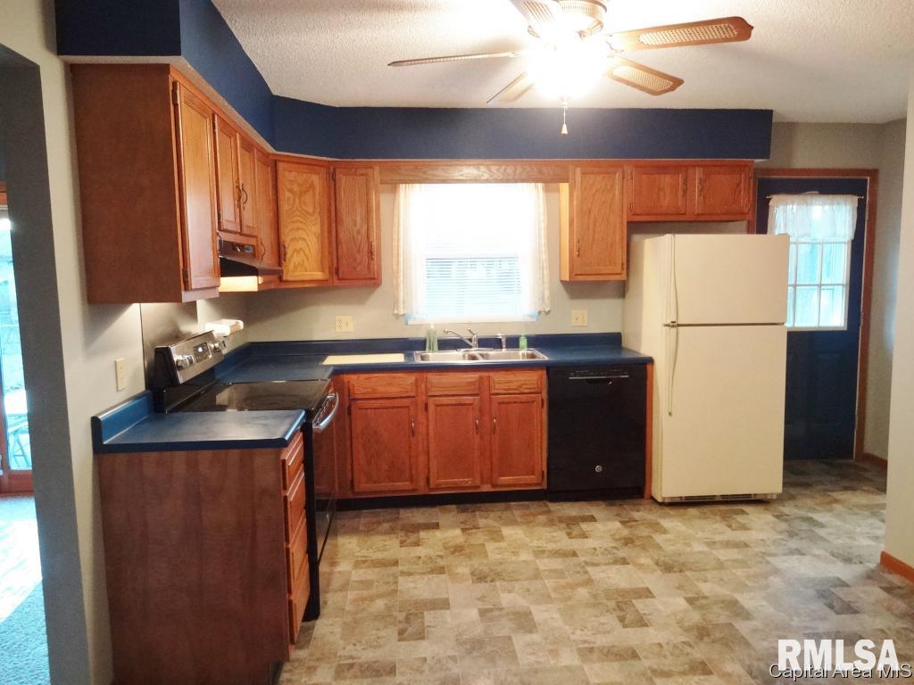 45 Celeste Court Springfield, IL 62703 - Photo 6 of 26