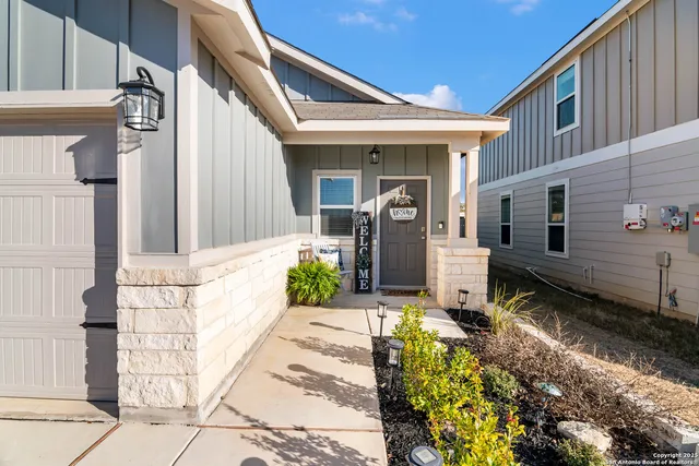 $1,700 | 11318 Long Rider, San Antonio, TX 78254