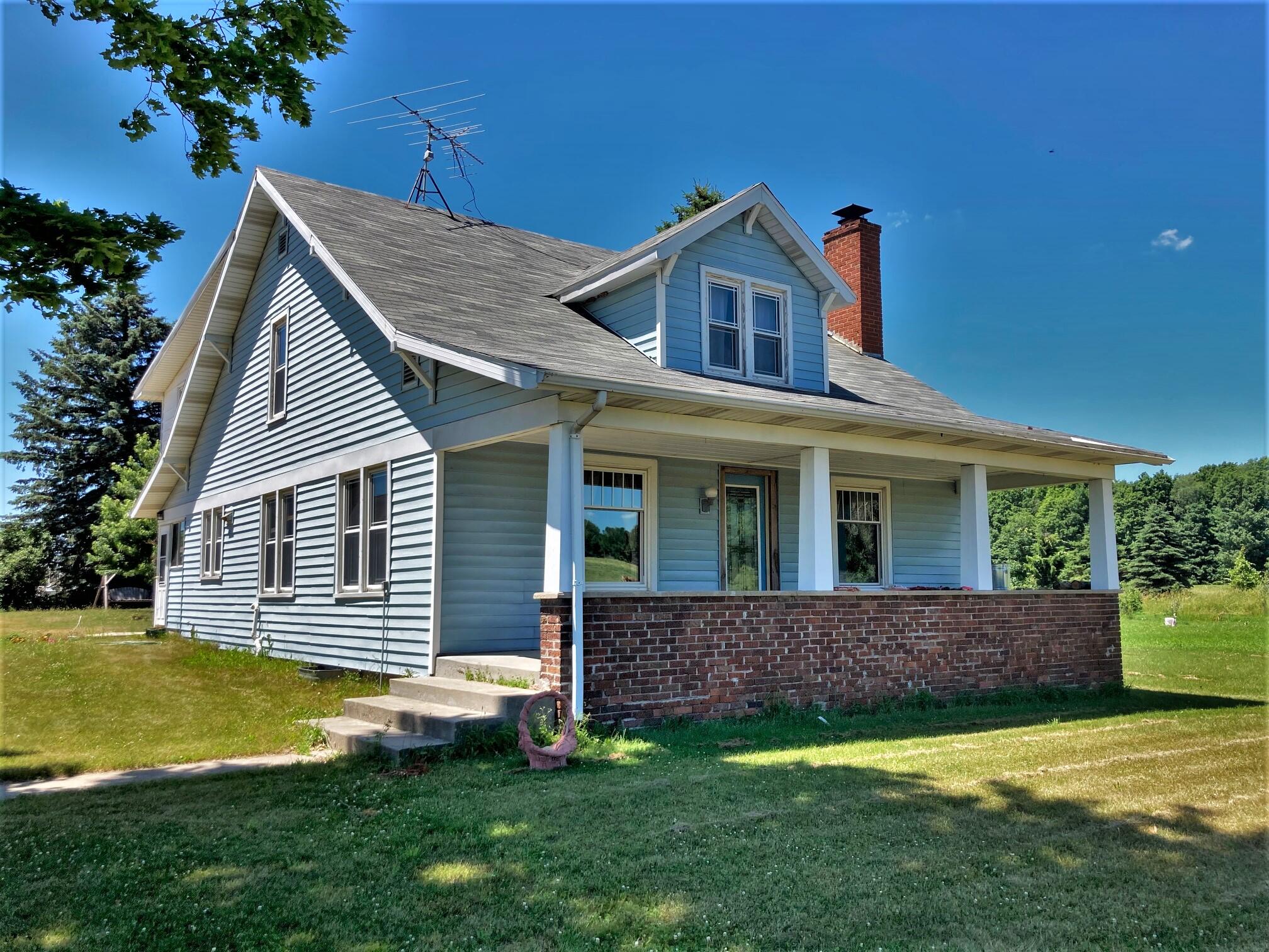 10563 Littlefield Road Blanchard, MI 49310 - Photo 1 of 35 IMG_3102