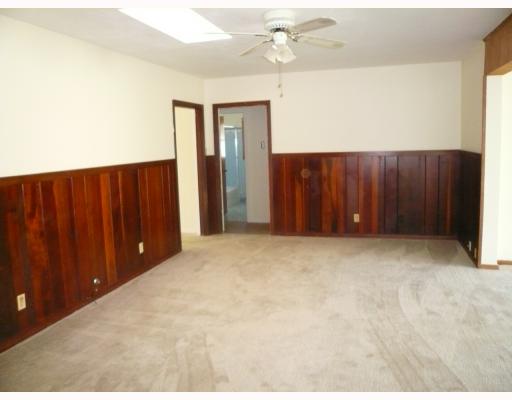 625 Chamberlain Street Corpus Christi, TX 78404 - Photo 10 of 10 a view of an empty room with a window