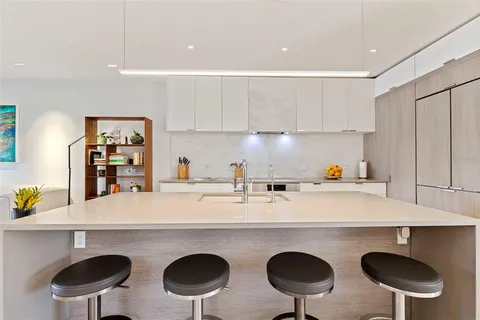 $1,075,000 | 722 Pinellas Bayway South, Unit 104, Tierra Verde, FL 33715