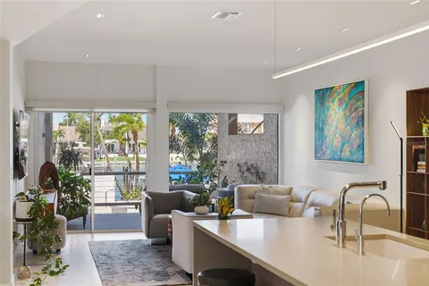 $1,075,000 | 722 Pinellas Bayway South, Unit 104, Tierra Verde, FL 33715