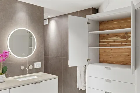 $1,075,000 | 722 Pinellas Bayway South, Unit 104, Tierra Verde, FL 33715