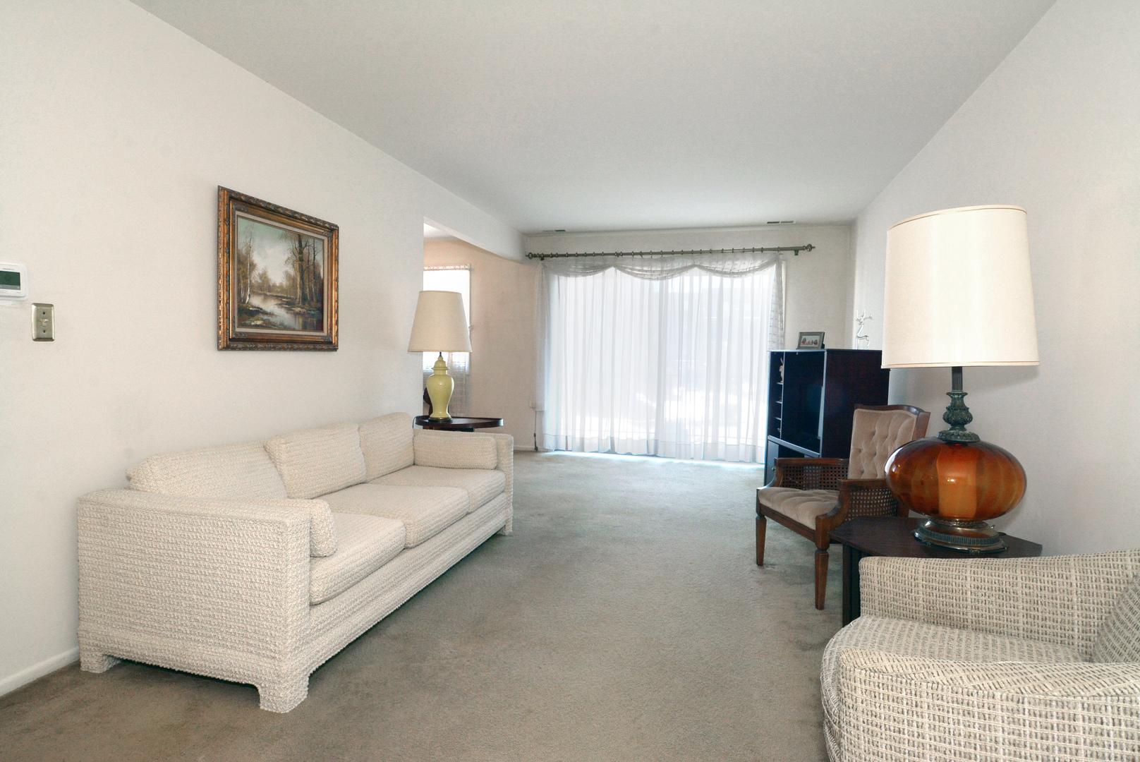 625 West Huntington Commons Road, Unit 205 Mount Prospect, IL 60056 - Photo 5 of 28 Gallery Image 5