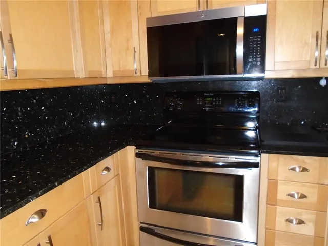 $250,000 | 1800 North Andrews Avenue, Unit 4B, Fort Lauderdale, FL 33311