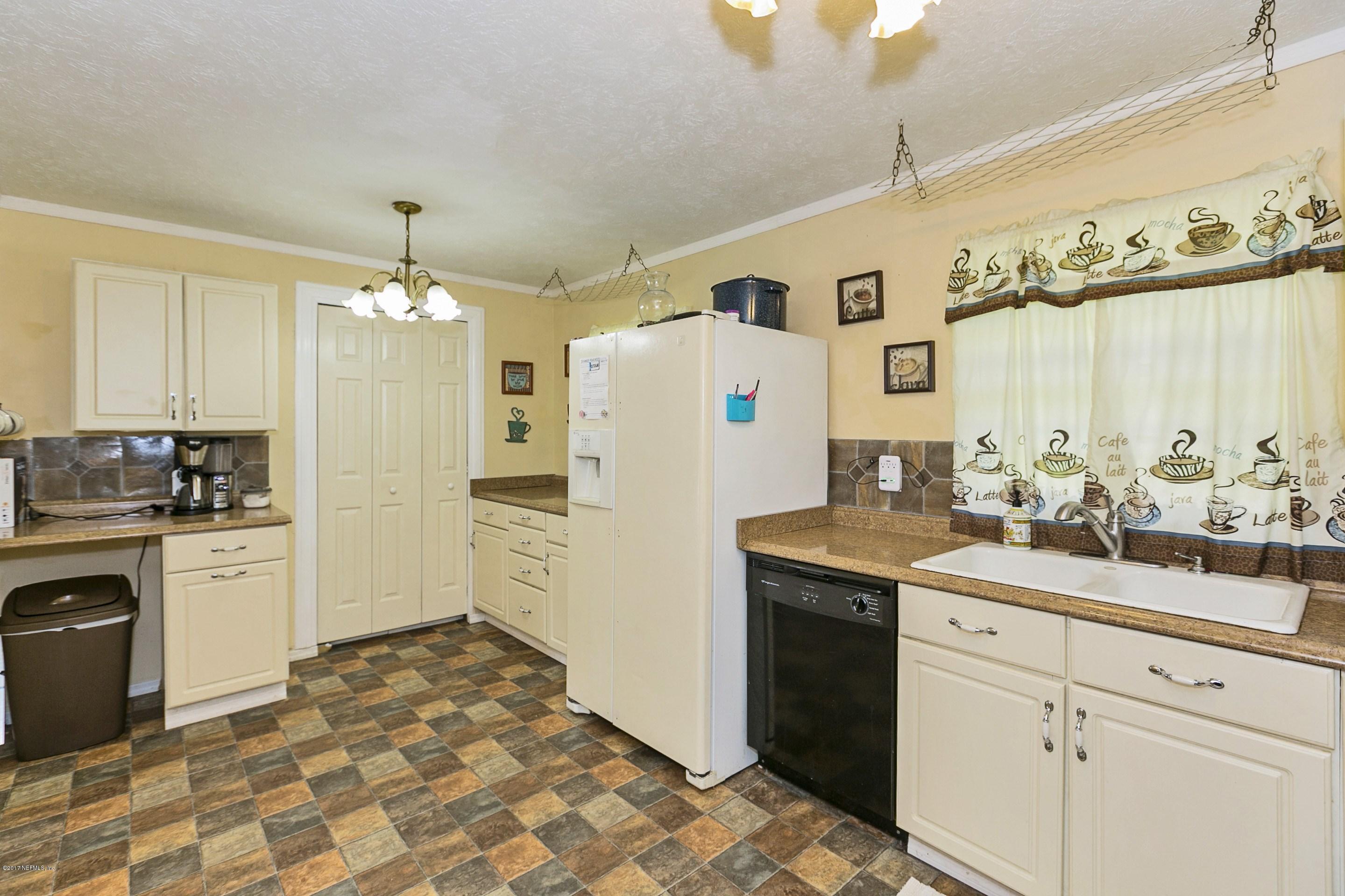 2895 Cabbage Hammock Road St. Augustine, FL 32092 - Photo 8 of 21 008_Kitchen