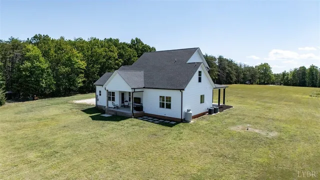 $489,900 | 1393 Stonewall Road, Concord, VA 24538