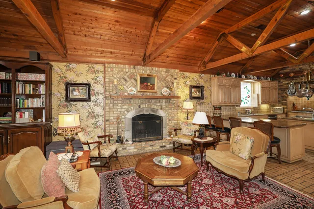 $1,295,000 | 7216 Versailles Drive, Amarillo, TX 79121