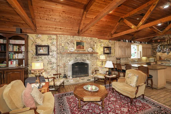 $1,295,000 | 7216 Versailles Drive, Amarillo, TX 79121