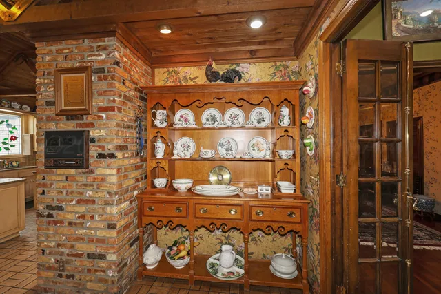 $1,295,000 | 7216 Versailles Drive, Amarillo, TX 79121