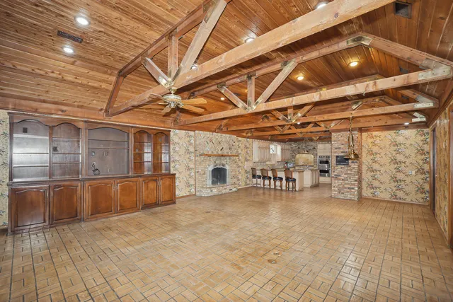 $1,295,000 | 7216 Versailles Drive, Amarillo, TX 79121