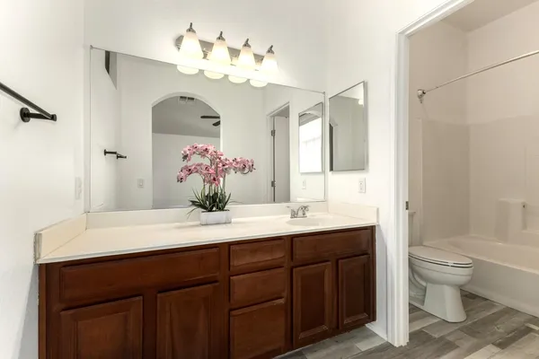 $1,790 | 2150 East Bell Road, Unit 1088, Phoenix, AZ 85022