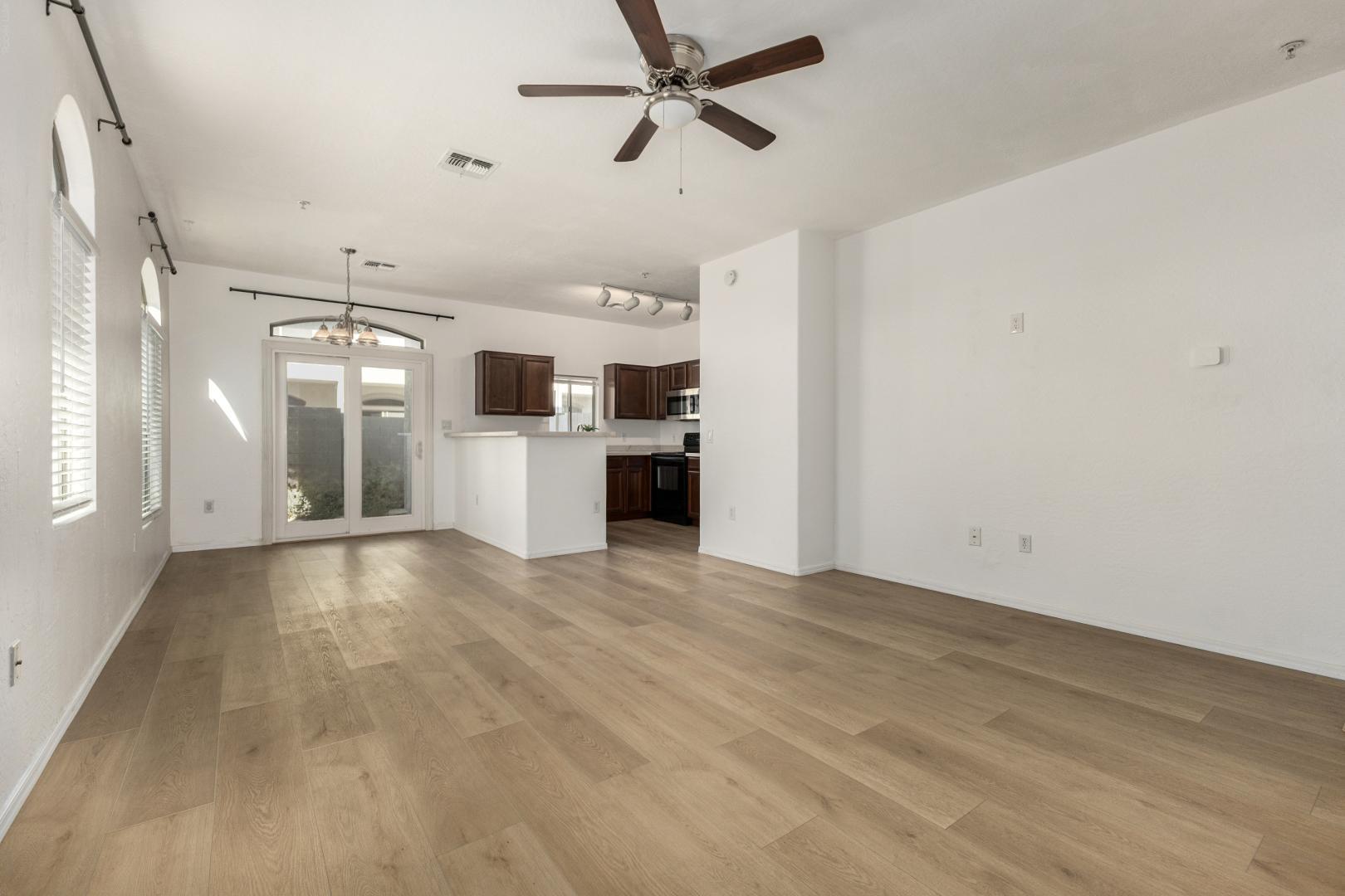 2150 East Bell Road, Unit 1088 Phoenix, AZ 85022 - Photo 2 of 25 Photo #2