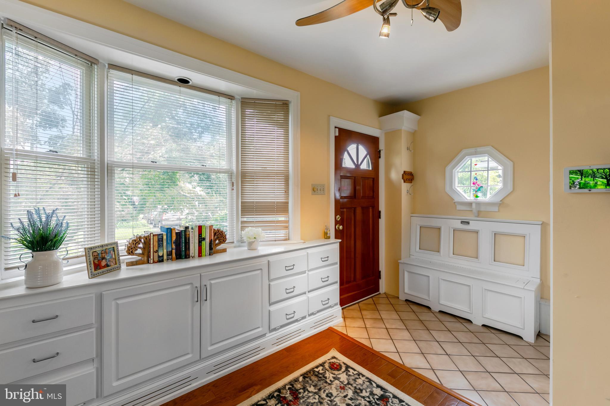 142 Shelbourne Road Havertown, PA 19083 - Photo 4 of 24