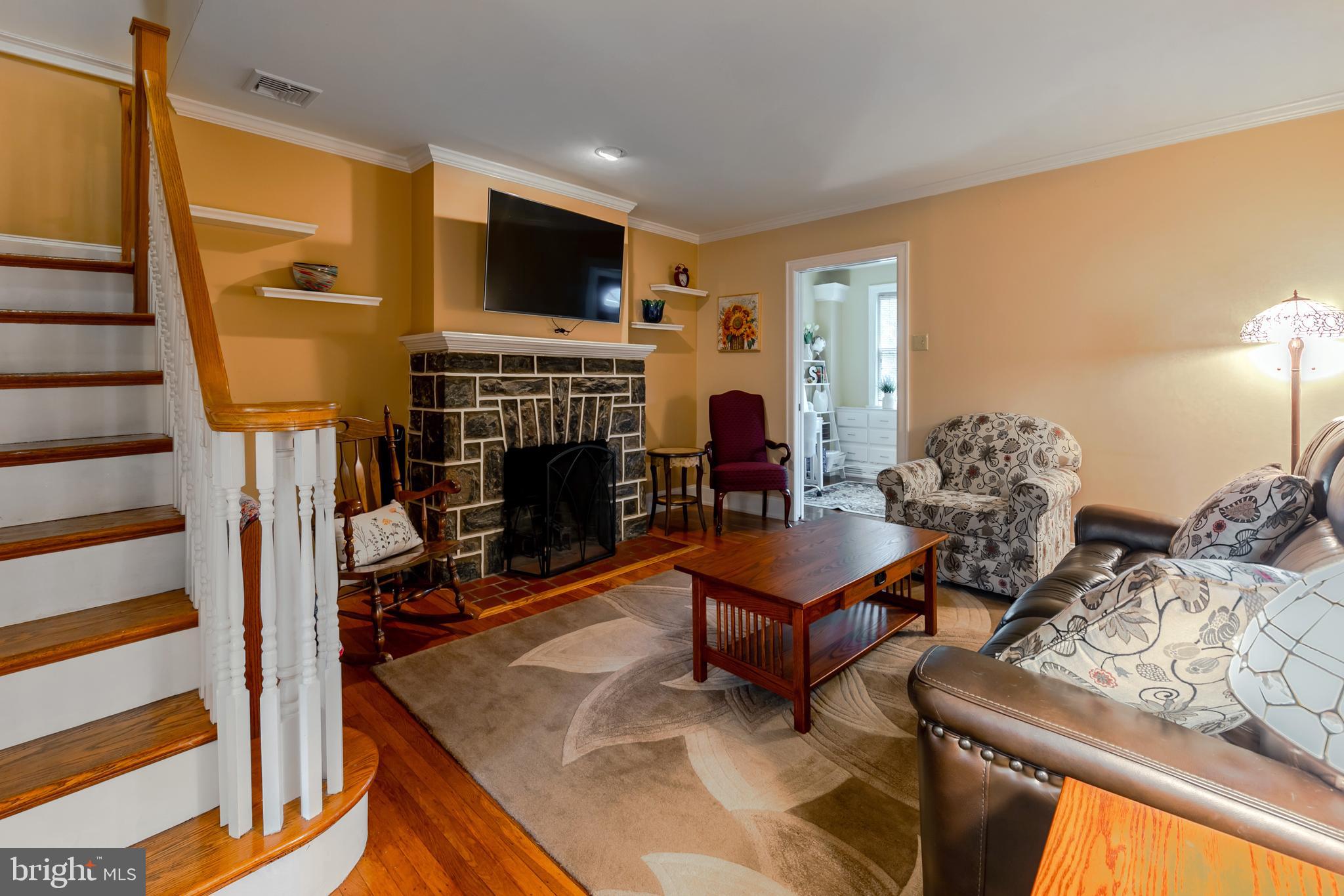 142 Shelbourne Road Havertown, PA 19083 - Photo 9 of 24