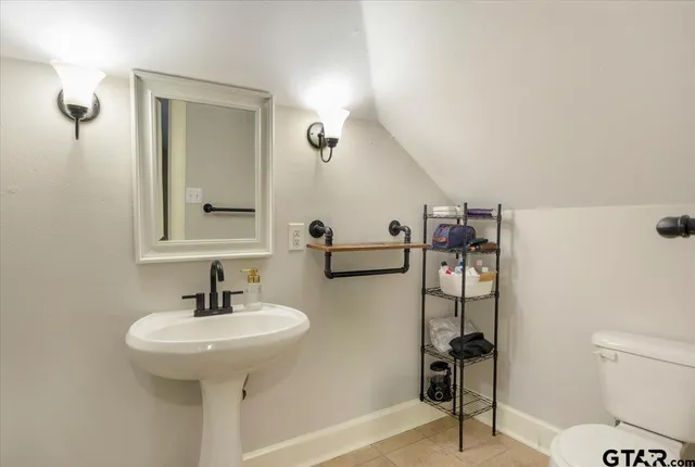 $390,000 | 19577 Dove Ridge Lane, Lindale, TX 75771