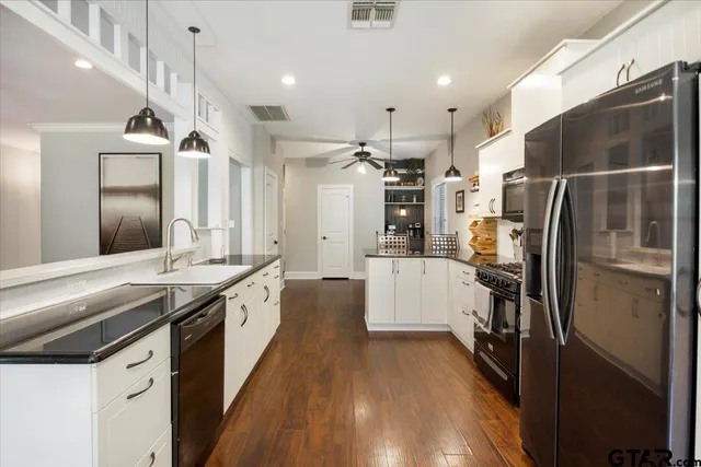 $390,000 | 19577 Dove Ridge Lane, Lindale, TX 75771