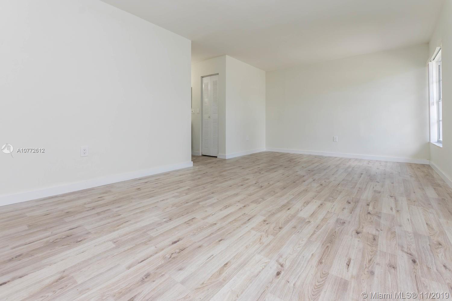 21132 Southwest 125th Court Road Miami, FL 33177 - Photo 14 of 32 Gallery Image 14