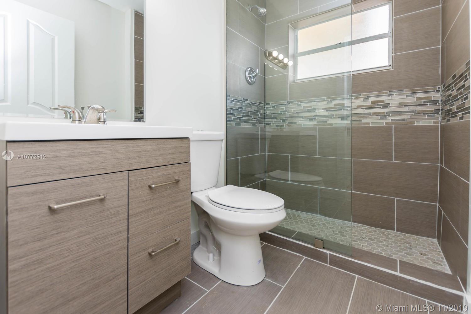 21132 Southwest 125th Court Road Miami, FL 33177 - Photo 22 of 32 Gallery Image 22