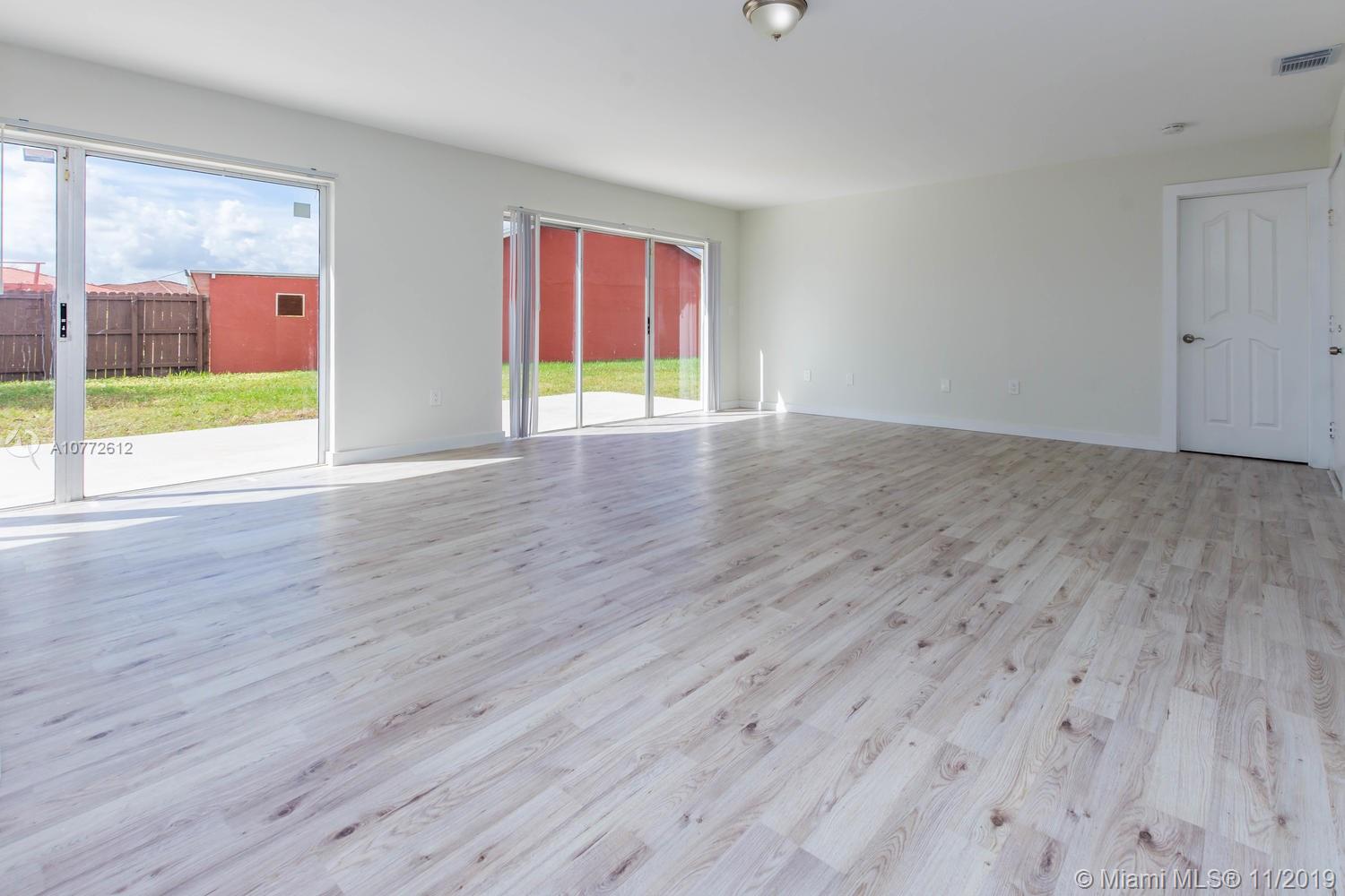 21132 Southwest 125th Court Road Miami, FL 33177 - Photo 8 of 32 Gallery Image 8
