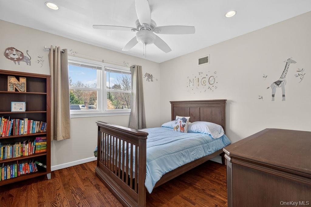 461 Stratton Road New Rochelle, NY 10804 - Photo 19 of 49