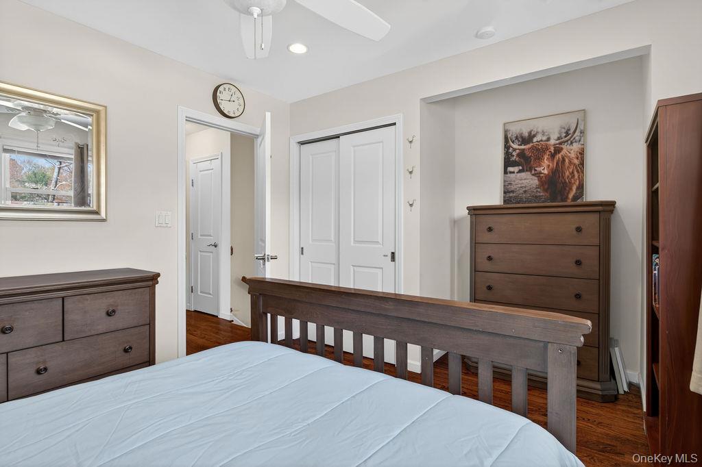 461 Stratton Road New Rochelle, NY 10804 - Photo 20 of 49